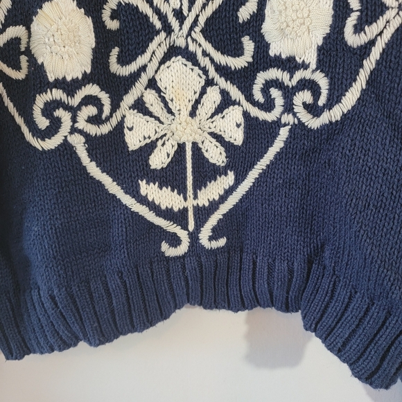VTG Y2K Blue White Floral Chunky 3-D Knit Pullover Sweater Sz M Crop Cottagecore - Picture 3 of 11
